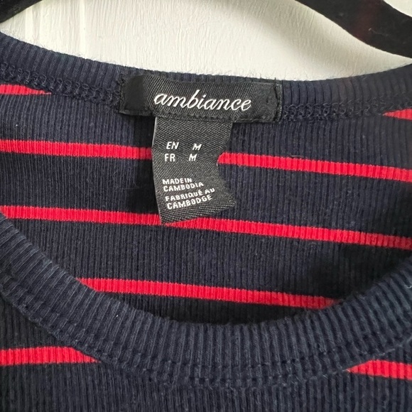 Crop  top - Picture 3 of 3